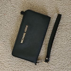 Michael Kors Slim Tech Wristlet - Black